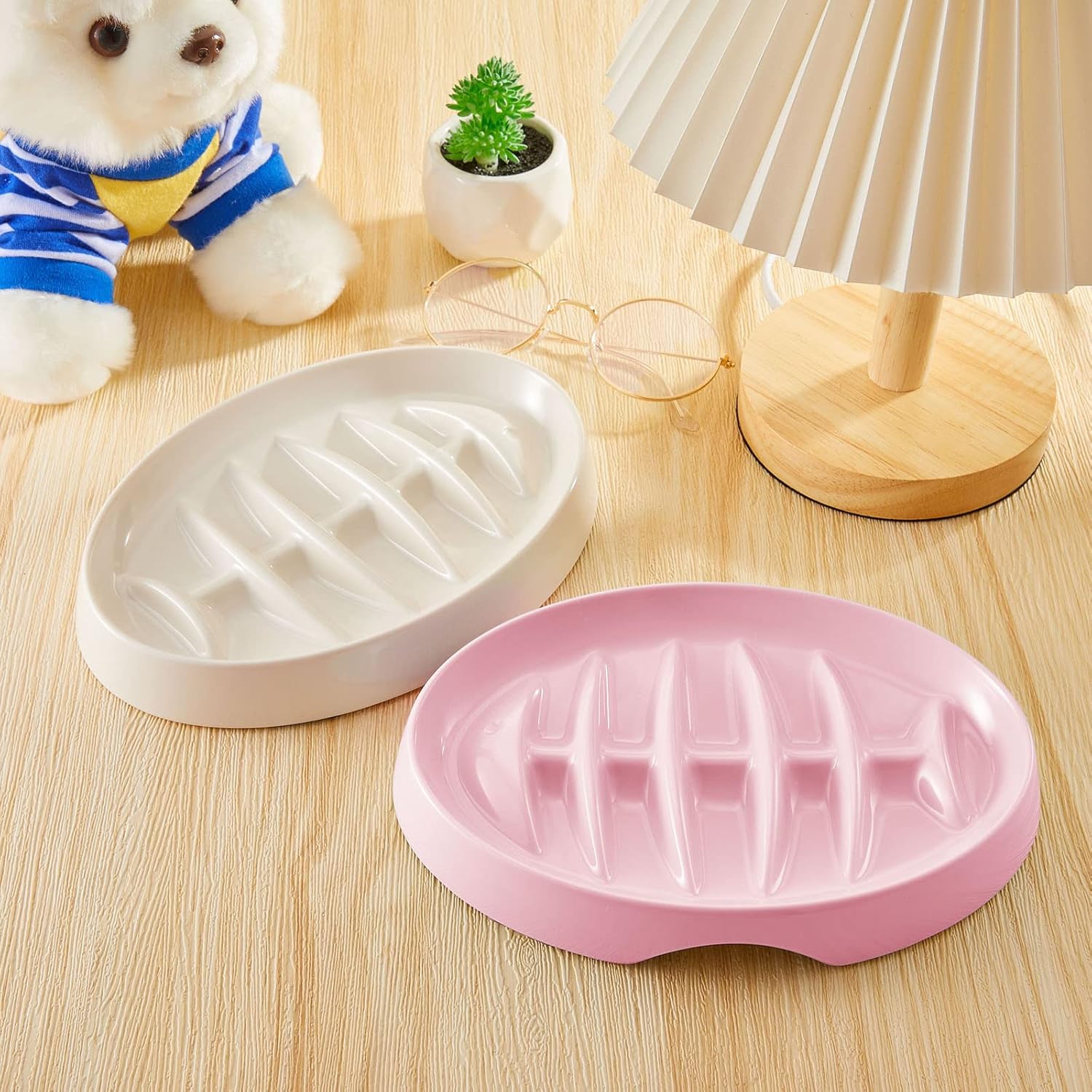 Interactive Slow Feeder Dish for Healthy Pet Eating